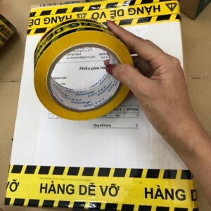 [Review] 1 CUỘN BĂNG KEO HÀNG DỄ VỠ 100YA (1 CUỘN)